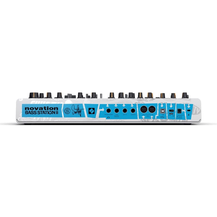 Фото №6 Синтезатор Novation Bass Station II Swifty Edition
