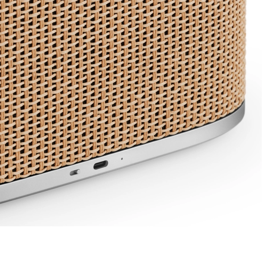 Фото №8 Портативная колонка Bang & Olufsen Beosound A5 Nordic Weave