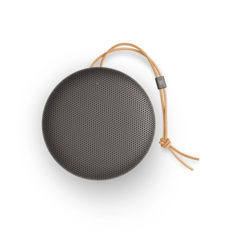 Фото №1 Портативна колонка Bang & Olufsen Beosound A1 3rd Gen Warm Granite Фото №1 Портативна колонка Bang & Olufsen Beosound A1 3rd Gen Warm Granite