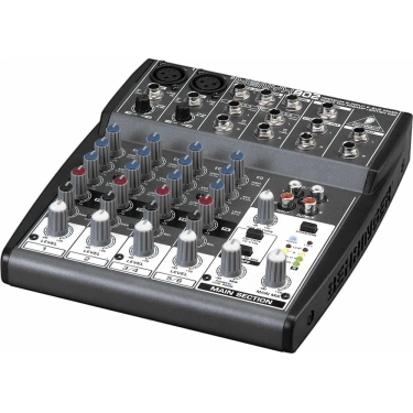 Behringer Xenyx 802