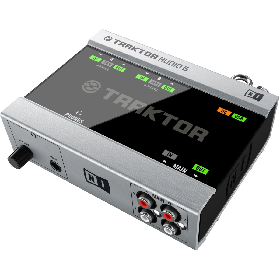 TRAKTOR AUDIO 6 DJオーディオインターフェース Купить звуковую карту Native Instruments Traktor Audio 6 в
