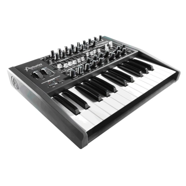 Фото Arturia MINIBRUTE