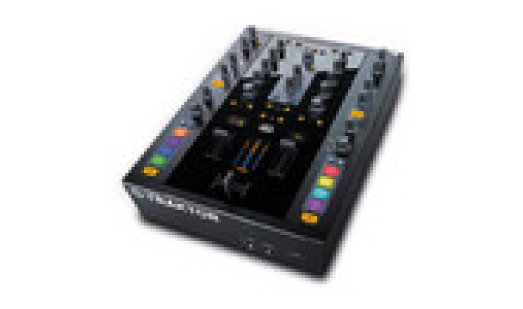 Native Instruments TRAKTOR KONTROL Z2