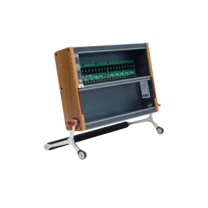 Фото Arturia RackBrute 6U
