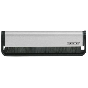 Фото Reloop Carbon Fibre Cleaner