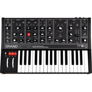 Фото Moog Grandmother Dark Фото Moog Grandmother Dark
