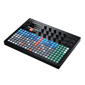 Фото Polyend Play