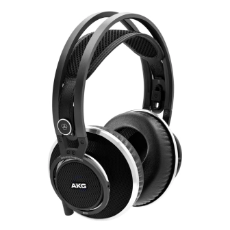 AKG K812