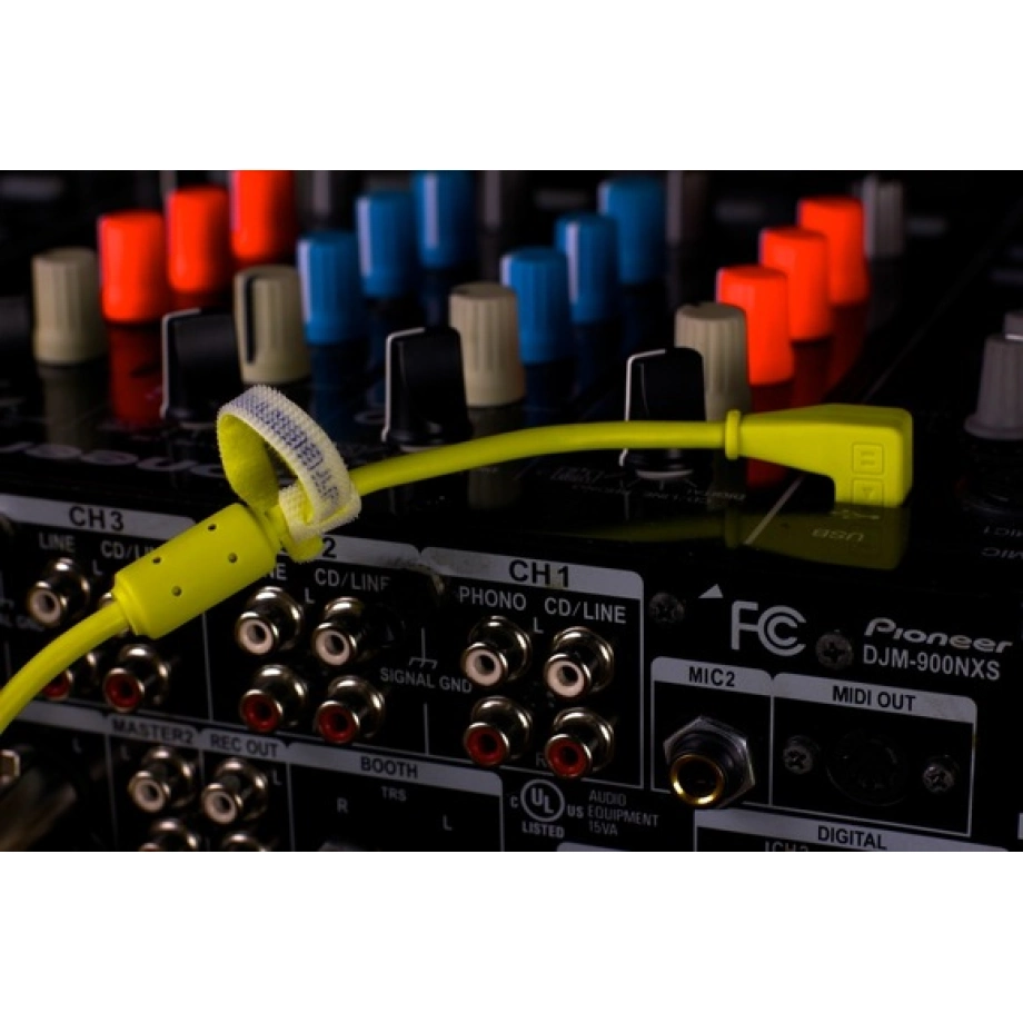 Фото №2 Комутація DJ Techtools Chroma Cables USB-A Green (angled)