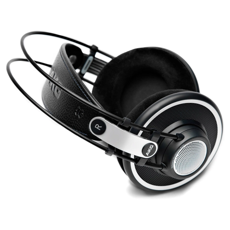 【美品】AKG K702 AKG K702 開放型ヘッドホン 3年保証 正規輸入代理店 送料無料