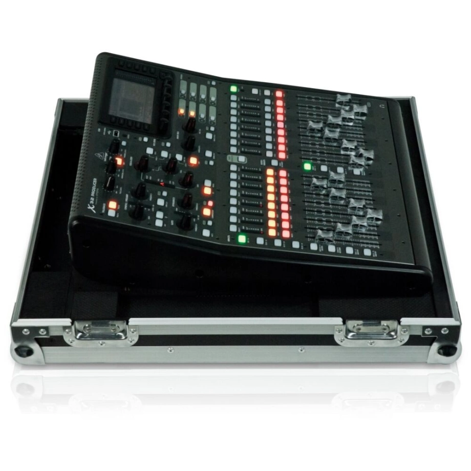 Фото №2 Мікшерний пульт Behringer X32-TP Producer