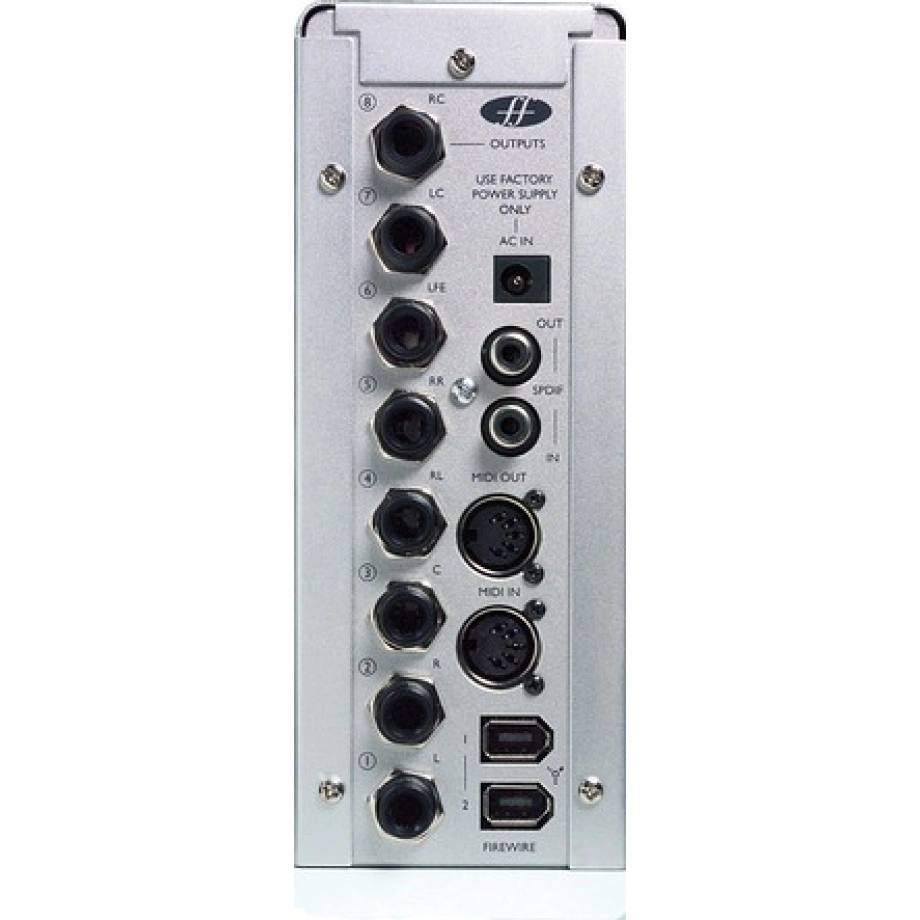 Фото №3 Звуковая карта Focusrite Saffire LE