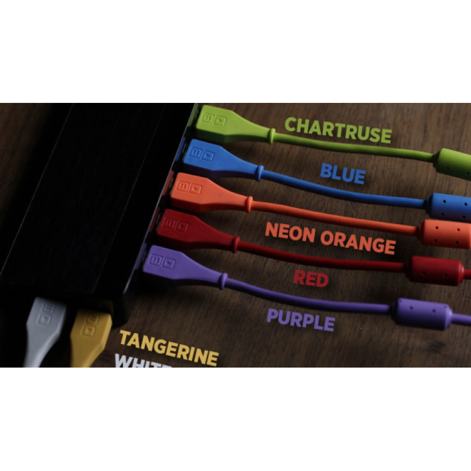 Фото №3 Комутація DJ Techtools Chroma Cables USB-A Tangerine (angled)