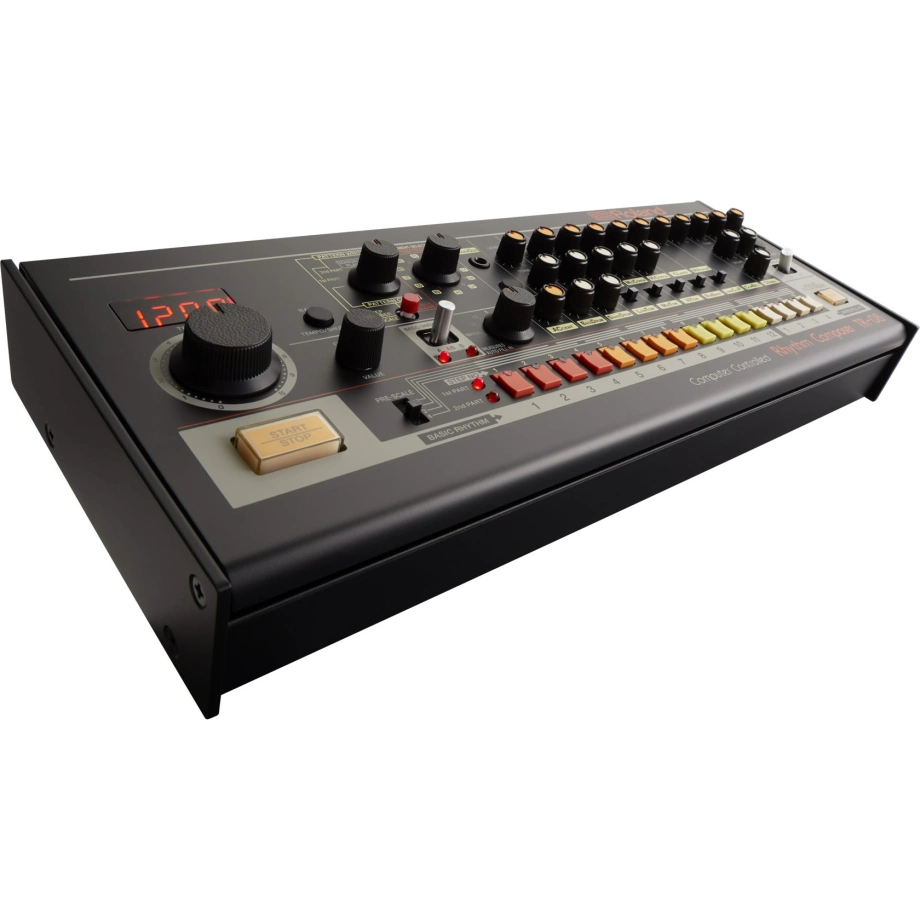 Синтезатор і робоча станція Roland TR-08 — купити в інтернет