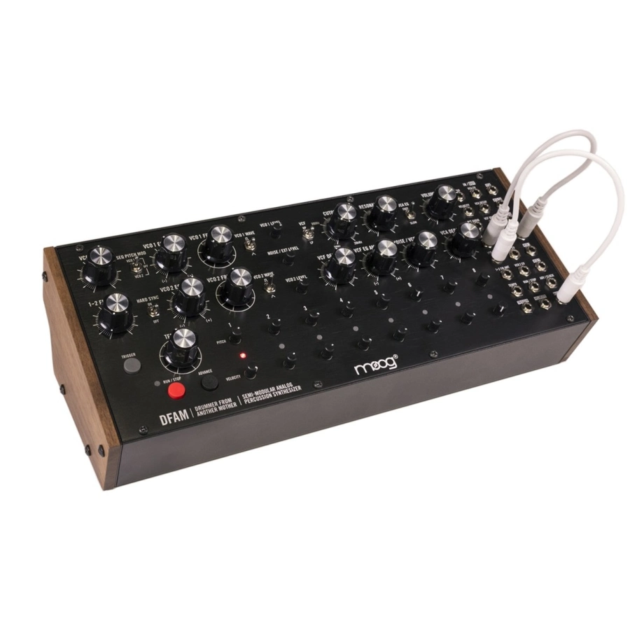 Фото №3 Синтезатор Moog DFAM