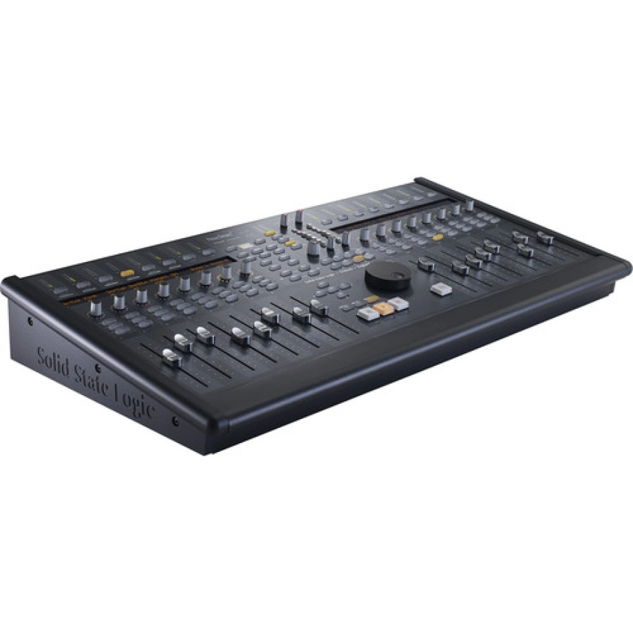 Фото №3 DAW-контролер SSL Nucleus 2 Dark