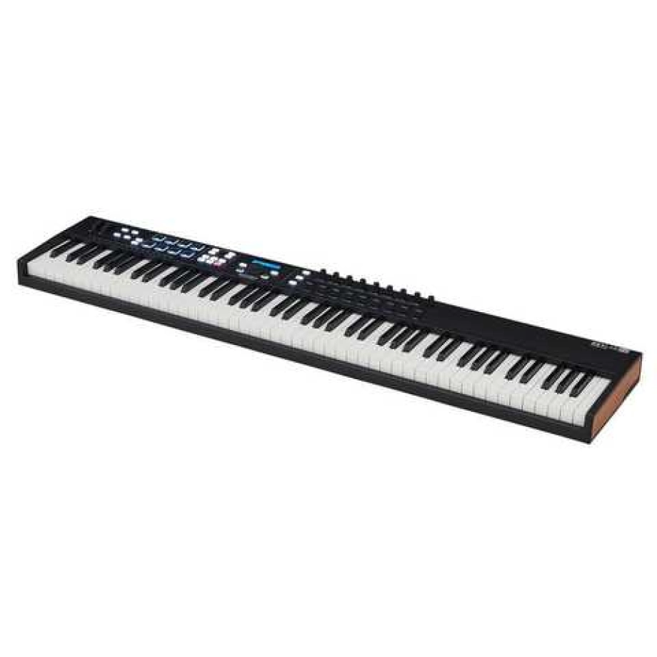 Midi-клавіатура Arturia KeyLab Essential 88 Black — купити в