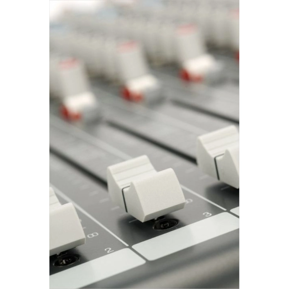 Фото №4 Микшерный пульт Allen & Heath ZED 428