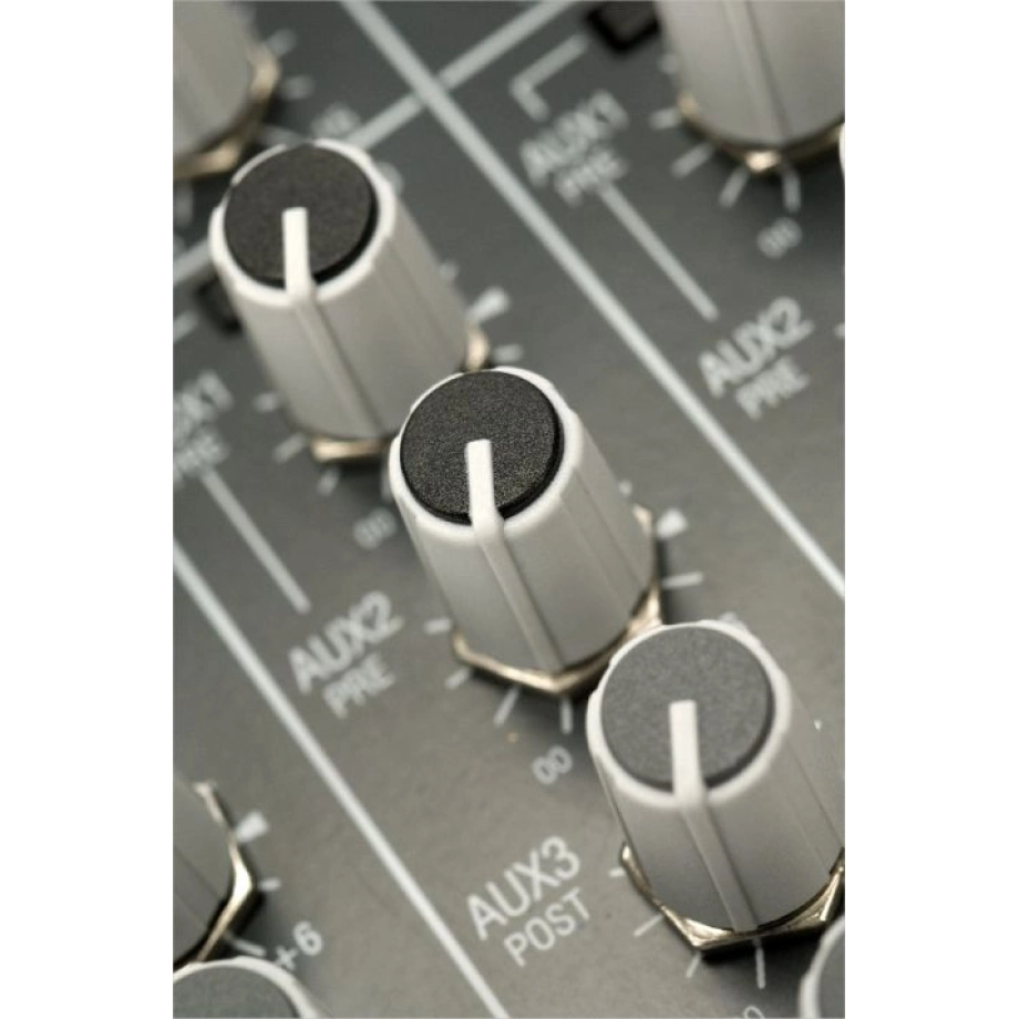 Фото №4 Микшерный пульт Allen & Heath ZED 436
