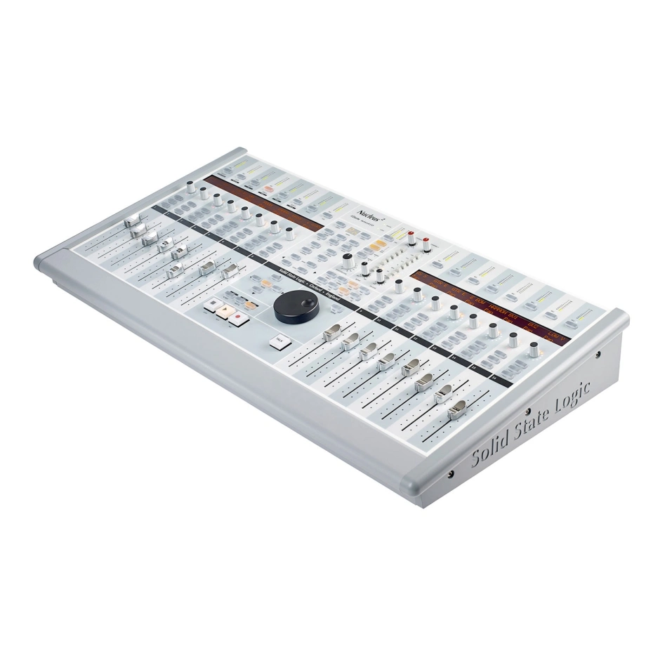 Фото №4 DAW-контролер SSL Nucleus 2 Light