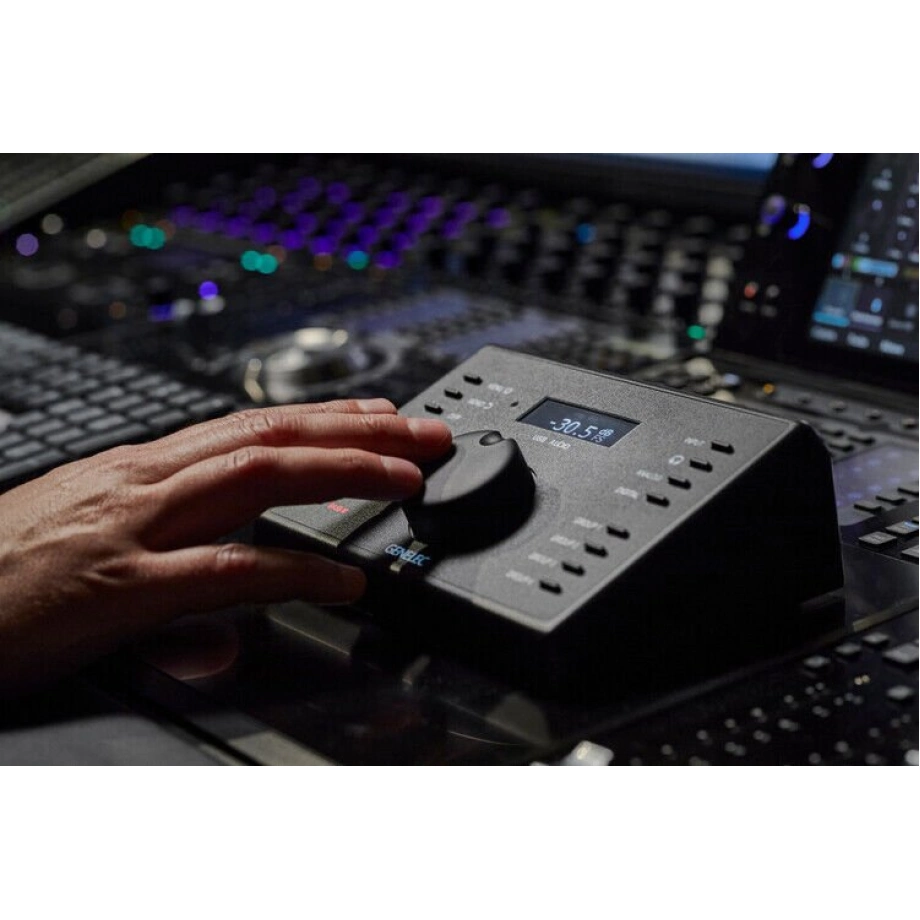 Фото №4 Мікшерний пульт Genelec UNIO 9320A