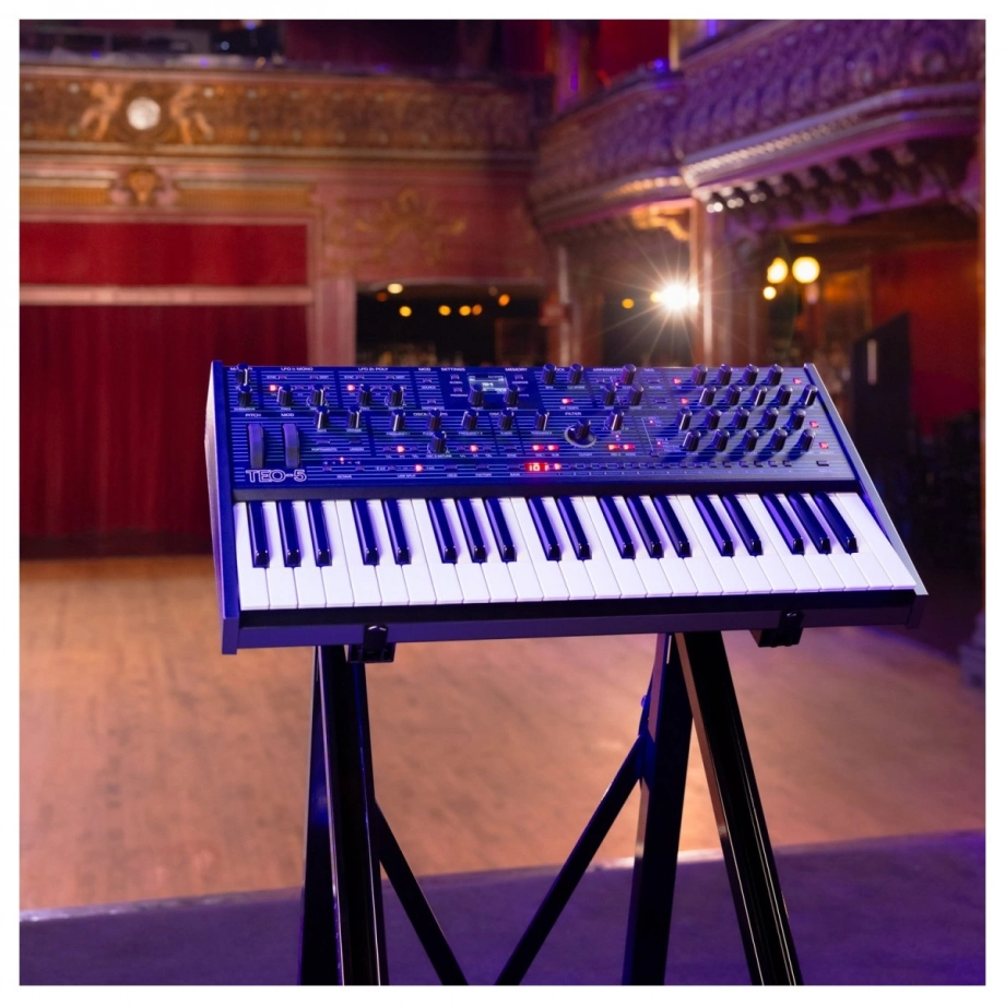 Фото №4 Синтезатор Oberheim TEO-5