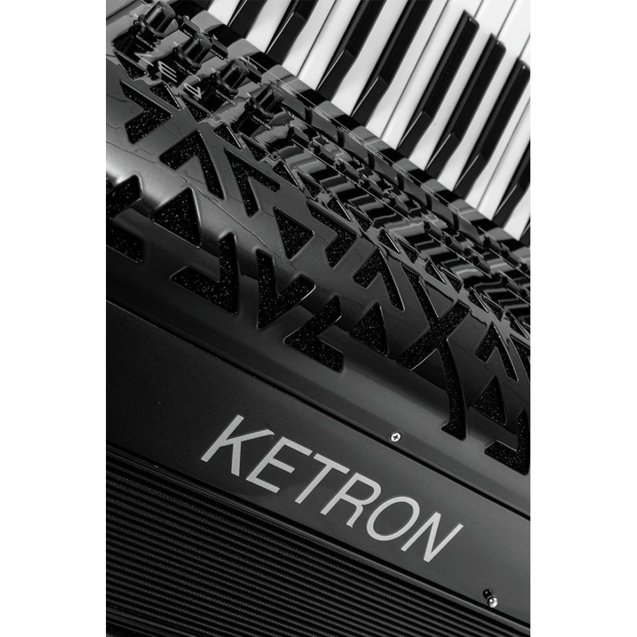 Фото №2 Аккордеон KETRON P37 Piano Type