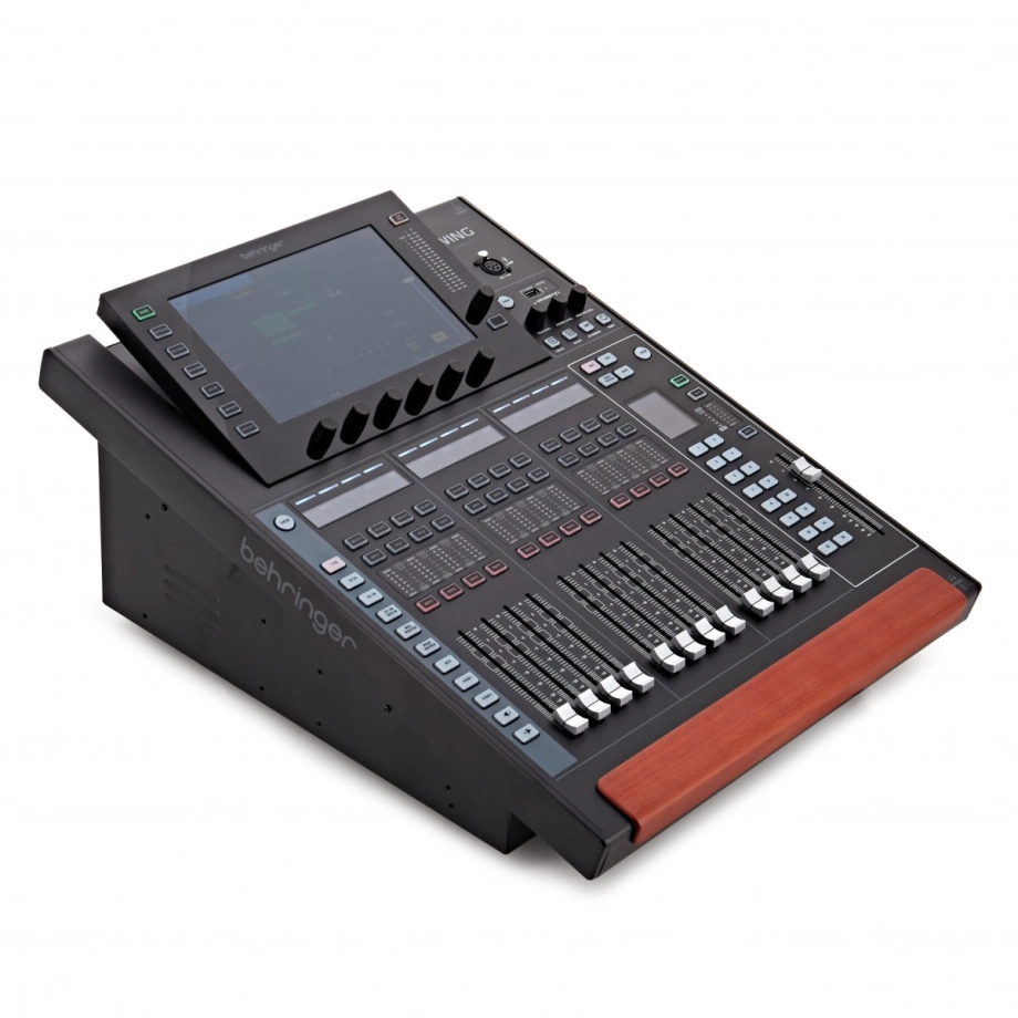 Фото №2 Мікшерний пульт Behringer WING Compact