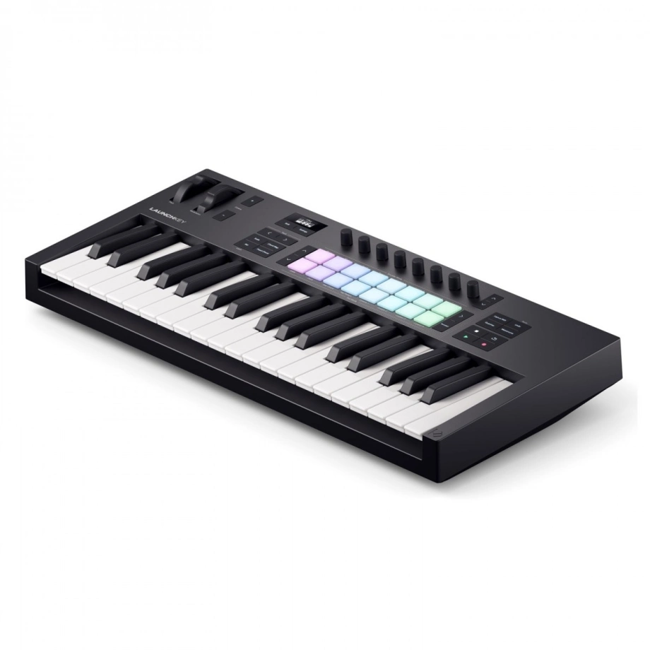 Фото №2 Midi-клавиатура Novation Launchkey 37 MK4