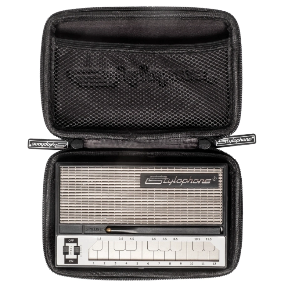 Фото №2 Синтезатор Stylophone S1 with Carry Case