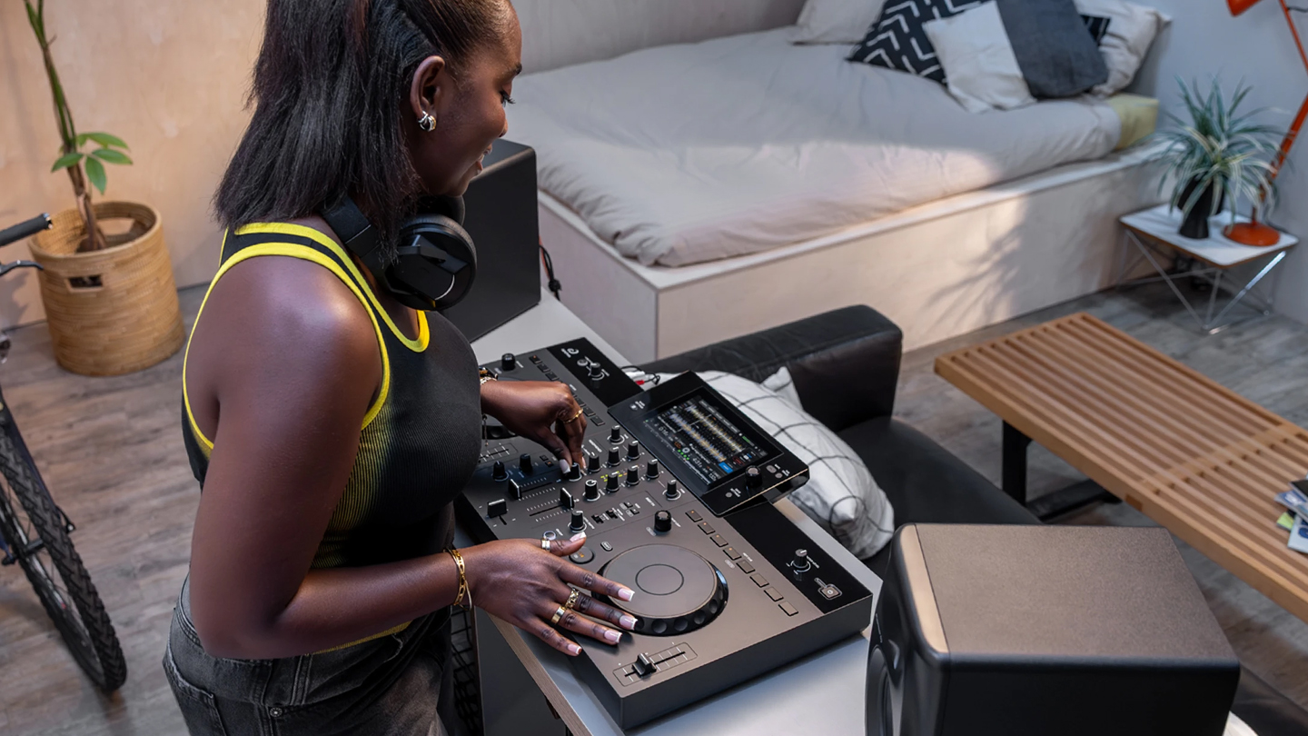 AlphaTheta XDJ-AN застосування